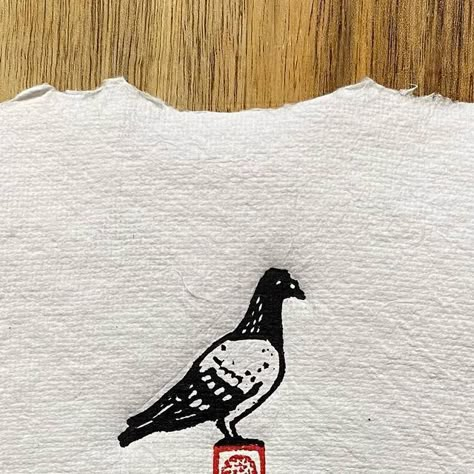 Christophski 🎸🎨🏃🏼👨‍👩‍👧‍👦 on Instagram: "A quick late one for today’s @artfulbox #artfuldailychallenge draw “PIGEONS.” I’m enjoying making these little bird prints, they’re a fun way to squeeze in a bit of print making with limited time 👌 This one is on 10cm x 10cm heavy rag paper. Swipe for a lino shot. #pigeon #pigeonlove #pigeonart #dove #woodpigeon #britishwildlife #birddrawing #birdillustration #birdsofinstagram #birdlovers #birdlover #birdart #birdprint #naturalhistory #wildlifeart #tinyprinttuesday #tinystamptuesday #linocut #linoprint #linocutprint #linoprinting #linocutting #linocuts #linocutart #printmakingforthepeople #printmaking #printmakersofinstagram #printmaker #linogravure" Pigeon In Flight, Wood Pigeon Tattoo, Pigeon Linocut, Pigeon Drawing, Two Birds Tattoo, Pigeon Illustration, Lino Print Pattern, Pigeon Tattoo, Pigeon Logo