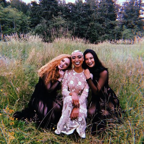 Adeline Rudolph, Tati Gabrielle, Abigail Cowen, Weird Sisters, Chilling Adventures Of Sabrina, Instagram