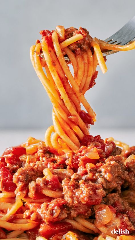 Put the jar back on the shelf. Family Pasta, Best Spaghetti Sauce, Ground Beef Pasta Recipes, Homemade Spaghetti Sauce Recipe, Beef Pasta Recipes, Dinner Quick, Best Spaghetti, Spaghetti Sauce Recipe, Homemade Spaghetti Sauce