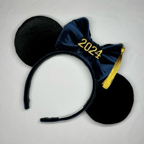 Graduation celebration mickey mouse ears for all disney loving grads !!! For these special ears, the year on Bow is optional! 👩🏻‍🎓✨ I have an all black velvet version up on the site as well 😉 • Congratulations Class of 2024!!! You guys did it, it’s time to celebrate you!!!!! 🏆🍾✨🖤 purchase yours today from @sarahbellemagic ! • #mickeyears #graduate #gradgift #disneyland #disneygradnite #explore #explorepage • Custom Mickey Ears, Grad Mouse Ears, Disney Small Shop, Embroidered, Sarahbellemagic... Graduation Mickey Ears, Mouse Ears Disney, Mickey Mouse Ears, Graduation Celebration, Class Of 2024, Disney Ears, Grad Gifts, Mickey Ears, Mouse Ears