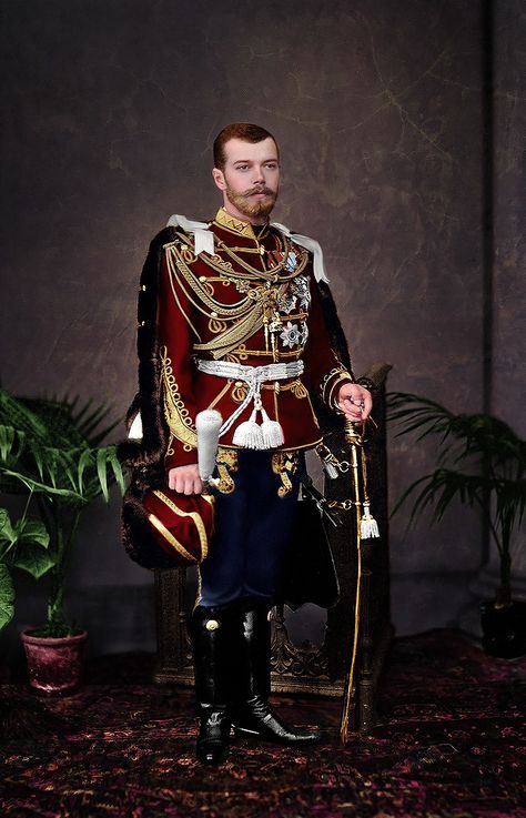 Emperor Nicholas II of Russia photographed on the... - Bringing black and white pictures to life Mary Of Teck, Colorized Historical Photos, Order Of The Garter, Grand Duchess Olga, Lady Macbeth, Bathing Costumes, King George V, Romanov Dynasty, Russian Empire