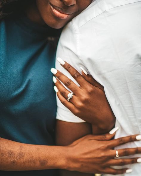 50 Unique Engagement Photo Ideas from Real Couples Engagement Photos Black Couples, Engagement Photo Shoot Poses, Engagement Shoots Poses, Engagement Announcement Photos, Creative Engagement Photo, Engagement Photography Poses, Cute Engagement Photos, Couple Engagement Pictures, Pre Wedding Shoot Ideas