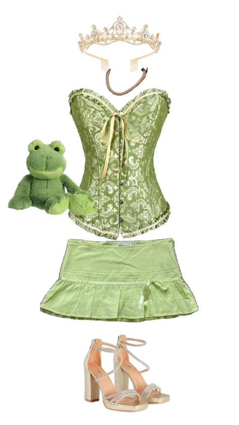 Princess And The Frog Halloween, Frog Halloween Costume, Frog Halloween, Tiana Costume, Princess Sweet 16, Princesa Tiana, Fairy Halloween Costumes, Hallowen Ideas, Princess Core