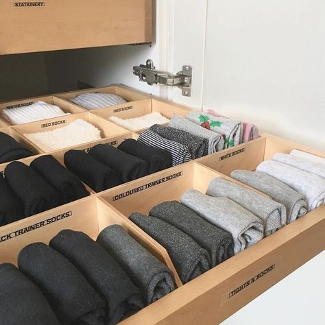 Check out @thetidylifeproject ‘s sock drawer I am shaking with envy! Jot over there to see what she used but IKEA and #dymolabelmaker… Sock Drawer Organization, Konmari Organizing, Konmari Folding, Dresser Drawer Organization, Sock Organization, Wardrobe Organisation, Konmari Method, Organized Living, Sock Drawer