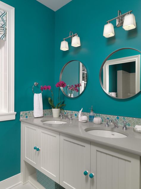 Turquoise bathroom ideas