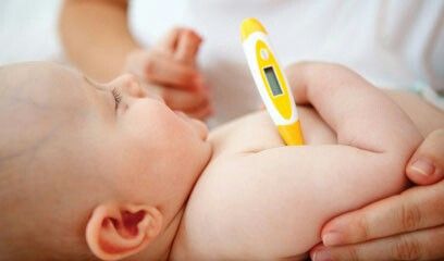 Infant Cpr, Parenting Support, Baby Thermometer, Sick Baby, Parent Support, Baby Blog, Baby Care Tips, Baby Prep, Baby Bundles