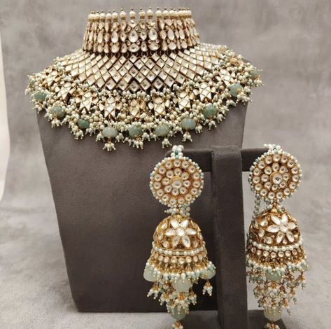 instagram: @azotiique #jewelry #indianwedding #indianbride #indiandesignerwear #indian #jewelry #earrings #aesthetic #choker #bridal #indianweddingblog #earrings Wedding Jewelry For Bride Indian, Indian Bride Jewelry Set, Bridal Jewellery Set Weddings, Indian Wedding Jewelry Sets Brides, Wedding Jewelry Sets Bridal Jewellery Brides, Bridal Jwellery Design Indian Jewelry, Kundan Jewellery Bridal Wedding Bride, Bridal Jewellery Indian Kundan, Indian Bridal Jewelry Sets Brides