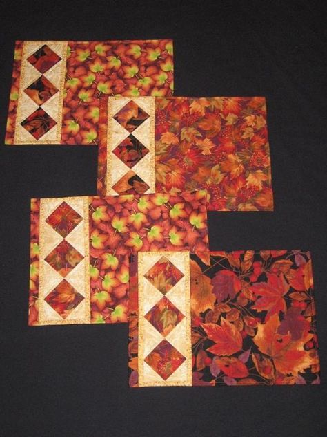 String of Diamonds Placemats | Craftsy Easy Placemats, Quilted Placemat Patterns, Fall Placemats, Mug Rug Patterns, Quilted Table Runners Patterns, Start Quilting, Table Quilts, Place Mats Quilted, Fall Table Runners