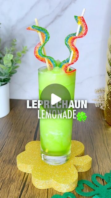 Cocktails with The Whiskey Chick -📍Miami 🌴 on Instagram: "Lucky Leprechaun Lemonade ✨🍀

Not into green beer??? Yeaaaa me neither!!! Soooooo I’ve switched things up a little for the upcoming St-Paddy’s celebration and I (we) will be drinking GREEN LEMONADE!! 😊😜 - also THISSSSSS is my new favorite frozen cocktail. SO GOOD!!! 

2oz Irish Whiskey 
1.5 oz Midori
🧊: Lemonade (I used 3)
Garnish: rainbow @airheadscandy
———
1- freeze your lemonade overnight
2- in a blender combine 2-3 ice cubes and remaining ingredients (add food coloring if you want it more green)
3- garnish and serve
#Cheers

#CocktailsWithWhiskey #StPatricksDay #IrishWhiskey #Whiskey #Drinks #Cocktails #FrozenCocktails #green #greenbeer #stpaddysday" Leprechaun Lemonade, Leprechaun Drinks Cocktails, St Patricks Day Cocktails Whiskey, Lucky Leprechaun Drink, Alcoholic Shamrock Shake, Green Lemonade, Lucky Leprechaun, Irish Cocktails St. Patrick's Day, Frozen Cocktail