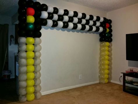 Race arch Race Car Balloon Decorations, Race Track Balloon Arch, Race Car Theme Balloon Arch, Race Car Party Backdrop, Racecar Party Decorations, Race Car Balloon Arch, Race Car Balloon Garland, Hot Wheels Balloon Garland, Pink Race Car