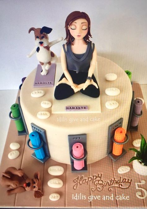 Yoga Cake Design, Yoga Birthday Cake, Yoga Cake, Drunk Barbie Cake, Fitness Cake, Art Birthday Cake, Gym Cake, Icing Ideas, Yoga Themes