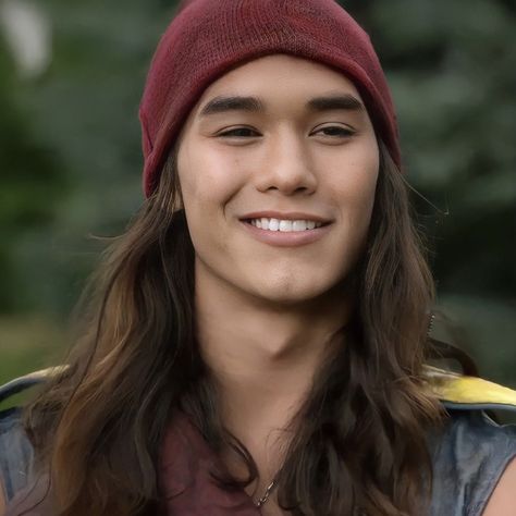 Booboo Stewart Descendants, Jay From Descendants, Booboo Stewart Gif, Jackson Hyde, Jay Descendants, Boo Boo Stewart, Descendants 2015, Book Face Claims, Harry Hook