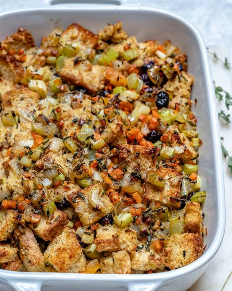 Ezekiel Bread Stuffing for a Clean Thanksgiving Side! | Clean Food Crush Sausage Mushroom, Chestnut Stuffing, Bread Stuffing, Sausage Stuffing, Stuffing Recipes For Thanksgiving, Thanksgiving Stuffing, Clean Food Crush, Food Crush, Stuffing Recipes