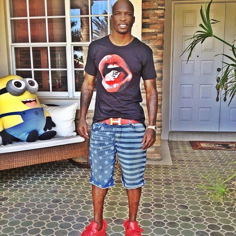 Chad "Ocho Cinco" Johnson Chad Ochocinco, Hermes Constance, Rich Kids, Instagram Pics, Pharrell Williams, Snoop Dogg, Miley Cyrus, Instagram Pictures, Black Men