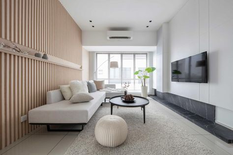 4 Stunning MUJI Homes That Will Leave You Inspired! Muji Home Living Rooms, Muji Interior, Muji Home, Townhouse Interior, Condo Interior, Townhouse Designs, Sepang, Japanese Interior Design, Interior Design Awards