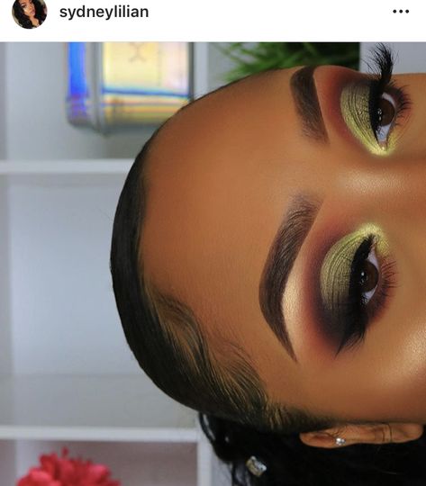 Olive Makeup, Makeup Verde, Banana Setting Powder, Fall Eyeshadow Looks, Green Eyeshadow Look, Fall Eyeshadow, Green Smokey Eye, Makeup For Black Skin, Brown Skin Makeup