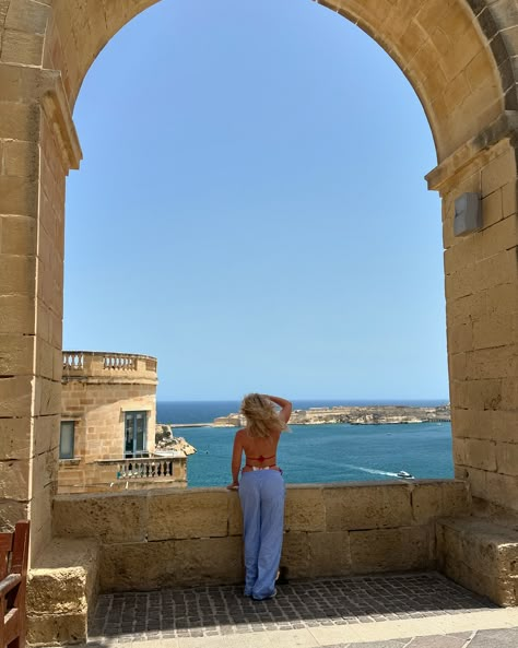 Valletta, Malta 🇲🇹 Malta Instagram Spots, Valletta Malta, Travel Photoshoot, Malta Valletta, Malta Travel, Malta, Travel