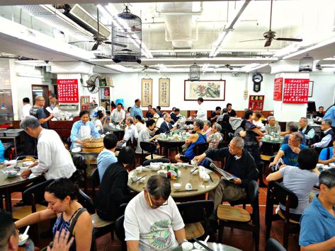 The 10 Most Delicious Dim Sum Restaurants in Hong Kong Dimsum Restaurant, Hong Kong Dim Sum, Vegetarian Dim Sum, Hongkong Restaurant, Hk Restaurant, Dim Sum Restaurant, Steamed Pork Buns, Igcse Art, Lounge Interior