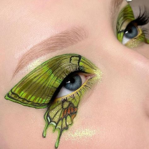 Moth Face Paint, Butterfly Wing Makeup, Bug Eye Makeup, Luna Moth Makeup, Butterfly Face Makeup, Insect Makeup, Dragonfly Makeup, Bug Makeup, Moss Makeup