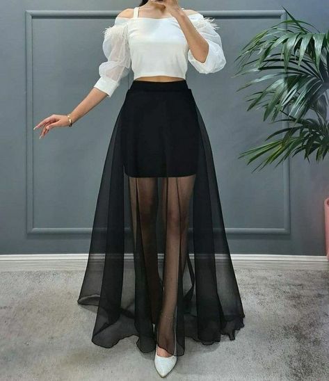 Sheer Outfit Ideas, Black Mesh Skirt, Simple Frocks, Gowns Dresses Elegant, Modest Dresses Casual, Trendy Dress Outfits, Sheer Skirt, Designer Dresses Casual, Fashionista Clothes