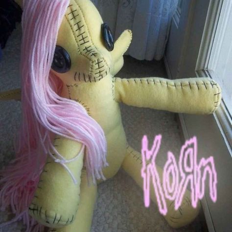 Mlp Creepypasta, Altered Dolls, Animal Clothes, Stuff Animals, Scary Stuff, Cute Sewing Projects, Cutie Mark, My Lil Pony, Sewing Stuffed Animals