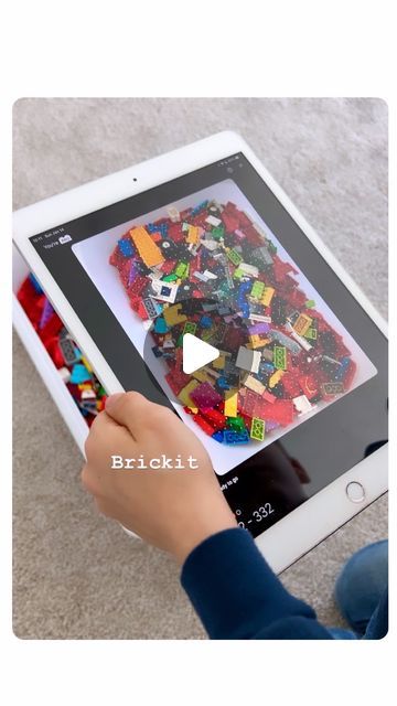 Rozanne | Bright Little Brains on Instagram: "If your little one has a LEGO pile and sometimes run out of ideas on what to build or just need step-by-step instructions for something to build, try this cool app! The instructions and ideas are just the beginning of what you can build! You can download the @brickit.app on your phone or an iPad. How it works: 1. Spread out your LEGO on a flat surface 2. Take a picture of the scattered LEGO 3. The app will automatically count and identify each block 4. Wait a few seconds until it shows many different ideas of what to build 5. It can show you exactly where each LEGO piece is 6. It also gives you step-by-step instructions I love how this tool can give ideas but alternately it’s up to you to recreate it anyway you want. Visit @brickit.ap Lego Building Contest Ideas, What To Do With Legos Once Built, Lego Instructions Step By Step, Lego Storytelling, Lego Bridge Building Challenge, Lego Creator 3 In 1, Lego App, Lego Pieces, Lego Instructions