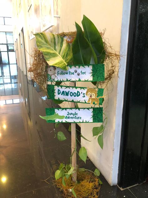 Party Welcome Board jungle safari theme Jungle Safari Welcome Board, Jungle Theme Welcome Board, Jungle Theam Decoration, Welcome 2 The Jungle Birthday Party, Welcome To The Jungle Theme, Party Welcome Board, Vbs Jungle, Jungle Theme Decorations, Jungle Safari Theme