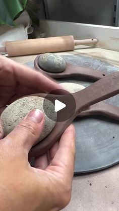 𝙏𝙝𝙚 𝘾𝙚𝙧𝙖𝙢𝙞𝙘 𝙎𝙘𝙝𝙤𝙤𝙡 on Instagram: "How to use rocks ❤️  •••  Follow @aprilhackbarth for more!" Ceramic Videos, How To Make Ceramic, Ceramica Ideas, Creative Thoughts, Beginner Pottery, Ceramics Art, Cerámica Ideas, Pottery Inspo, Pottery Techniques