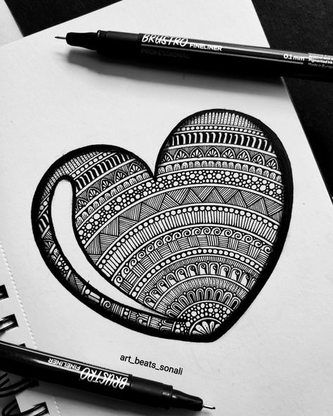 Sketch Mandala Art, Drawing Ideas Easy Mandala Art, Mandala Easy Drawing, Mandala Art Simple Design, Mandala Drawing Ideas Creative Beautiful, Heart Mandala Art, Mandala Art Ideas Creative, Unique Mandala Drawing, Mandala Motifs