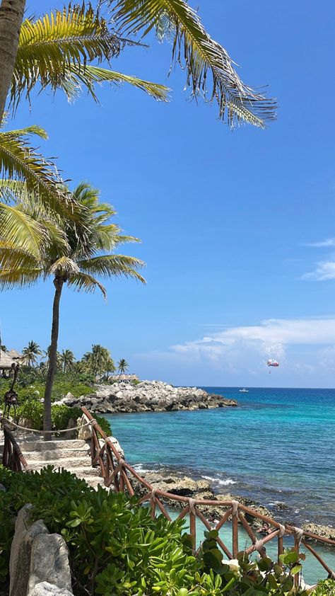 Beach Summer Wallpaper, Cancun Aesthetic, Xcaret Cancun, Cancun Beach, Cancun Beaches, Cancun Trip, Aesthetic Travel, Mexico Vacation, Cancun Mexico