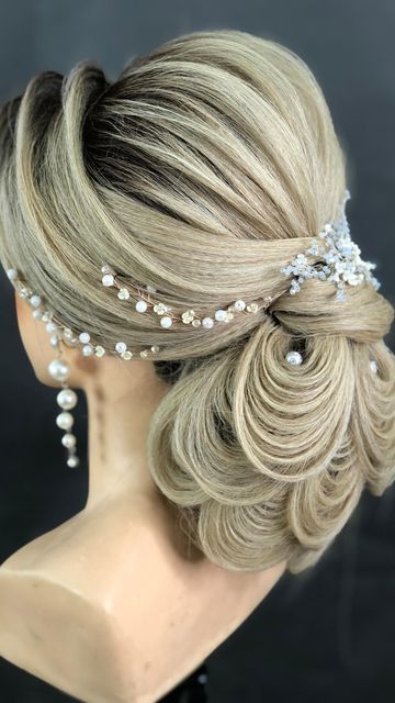 Advance Hairstyles, Russian Hairstyles, Javed Ali, Romantic Bridal Hair, Easy Bun Hairstyles For Long Hair, Hair Style Vedio, Engagement Hairstyles, Product Knowledge, Cabello Hair