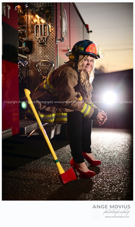 Senior session high school senior girl portrait fire truck www.amportraits.com Firefighter Photography, Firefighter Calendar, Girl Firefighter, Firefighter Pictures, Firefighter Emt, Firefighter Love, Fire Wife, Female Firefighter, Volunteer Firefighter