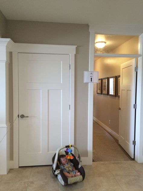 Like the idea of a door to close off hallway to bedrooms in basement Add Door To Hallway, Closing Off Dining Room, Door To Close Off Hallway, Diy Interior Door, Hall Door, Basement Door, Hallway Ideas Diy, Door Hallway, Diy Interior Doors