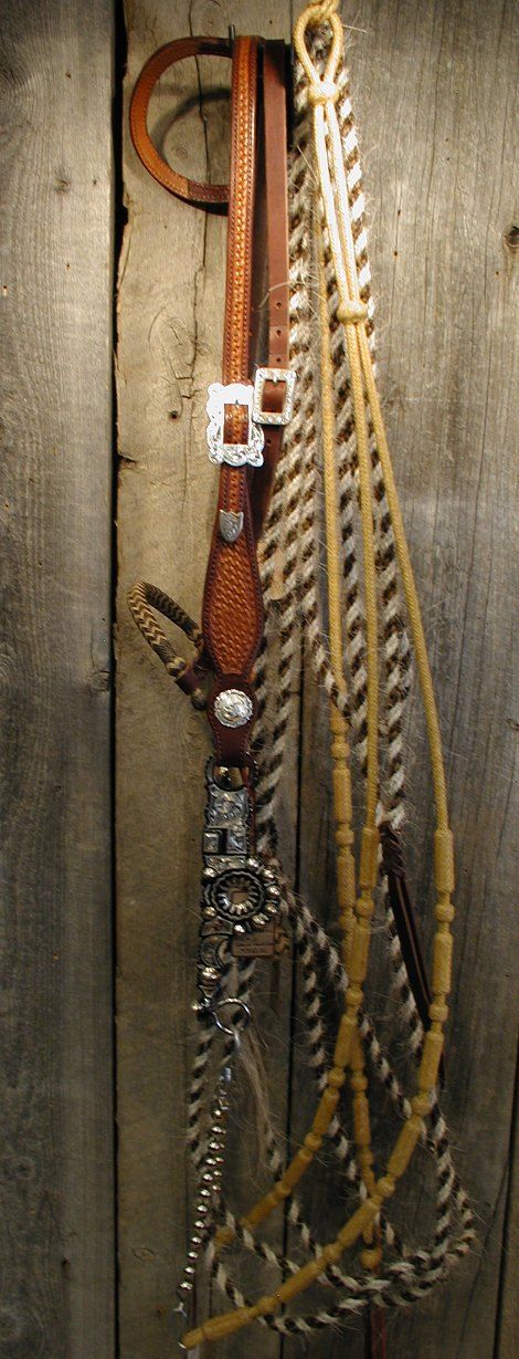 Bridle Horse, Cowboy Shop, Mane Hair, Painting Horse, Cowboy Gear, Snaffle Bit, Paint Horse, Western Tack, Horse Gear