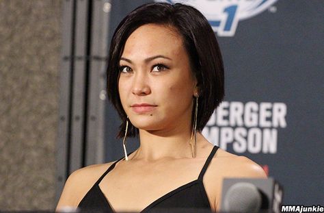 Michelle Waterson, MMA Michelle Waterson, Female Mma Fighters, American Female, Mma Women, Artists And Models, Mma Fighters, Martial Artist, Ufc, Celebrity News