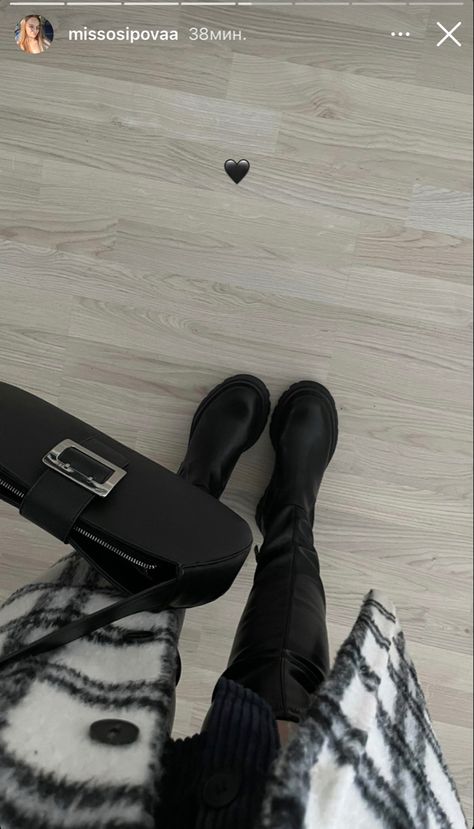 Thigh High Boots Flat, Cute Captions, Apostolic Fashion, Winter Fashion Outfits Casual, Mood Instagram, Bridal Dress Fashion, Thigh Boot, Negroni, Tomboy Style Outfits