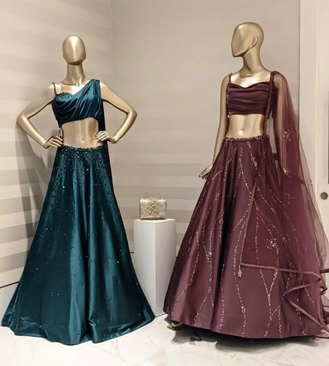 Net Lahanga Design, Plain Satin Lehenga, Evening Lehenga, Indian Dress Up, Satin Lehenga, Indian Bridesmaid Dresses, Trendy Outfits Indian, Indian Outfits Lehenga, Wedding Lehenga Designs