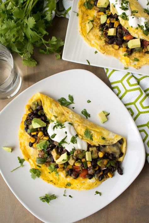 Loaded Mexican Omelette - Recipe - Chili Pepper Madness Omelete Recipes, Mexican Omelette, Breakfast Omelette Recipe, Corn Jalapeno, Breakfast Mexican, Mexican Ingredients, Healthy Omelette, Omelette Recipes, Omlet Recipes