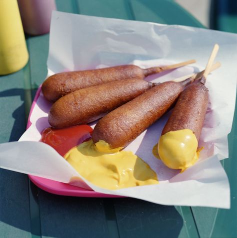 Even those proudest to be an American can probably agree on this: Our country has produced some truly vile foods. Corn Dog Batter, Corn Dog Muffins, Mini Corn Dogs, Corndog Recipe, State Fair Food, Jiffy Corn Muffin Mix, Cheesy Corn, Baked Corn, Corn Muffin Mix