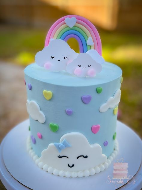 Cloud Cake, Simple Cake, Rainbow Cloud, Cake Decor, Rainbow Cake, Easy Cake, 5th Birthday, 1st Birthday, Cake Decorating