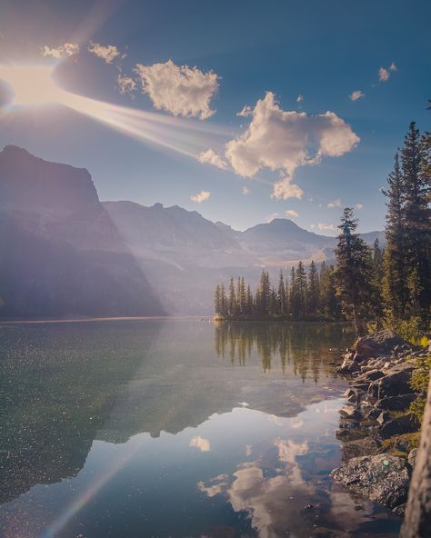 This lake has quickly become one of my favourite views in Banff 😍 it’s a really easy hike with such a beautiful payoff with a massive lake surrounded by some beautiful Rocky Mountains 😍🏔️ 📍 Boom Lake, Banff National Park 🗺️ Distance: 10.3 km, out & back 🏔️ Elevation Gain: 441 meters #banffnationalpark #hikingadventures #findyourhappiness #womenwhoexplore #travelalberta Banff Kayaking, Banff National Park Photography, Cascade Mountain Banff, Banff And Jasper National Park, Vermillion Lakes Banff, Bamf Canada Banff Alberta, G Adventures, Banff National Park, Rocky Mountains