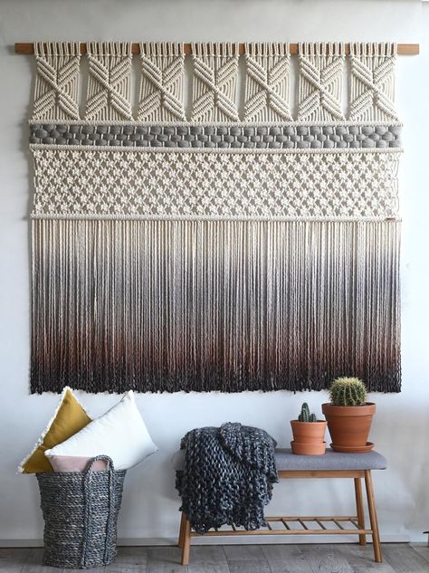 Handmade Wall Hangings, Modern Macrame Wall Hanging, Macrame Designs, Macrame Inspiration, Macrame Wall Decor, Macrame Wall Hanging Patterns, Macrame Wall Hanging Diy, Hanging Diy, Macrame Wall Hangings