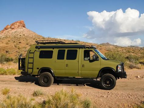 Off Road Vans 4x4, Offroad Camper Van, Step Van Conversion Campers, Off Road Van, Camper Van Exterior, Van Vehicles, Van Exterior, Ford Camper Van, Camping Vehicles