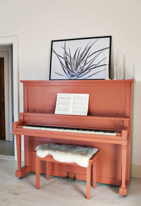 Upright Piano Decor, Refinish Piano, Cottagecore Inspiration, Painted Piano, Painted Pianos, Old Piano, Piano Decor, Piano Ideas, Used Cabinets