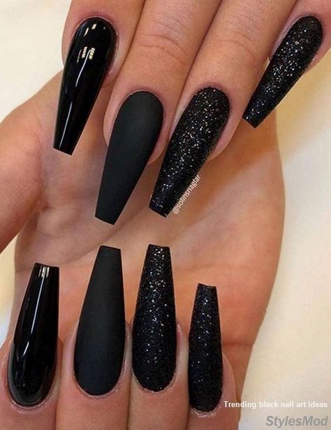 Long Black Nails, Nail Polish Pens, Nails With Glitter, Black Coffin Nails, Matte Black Nails, Black Nail Art, Long Nail Designs, Pastel Grunge, Black Nail Designs