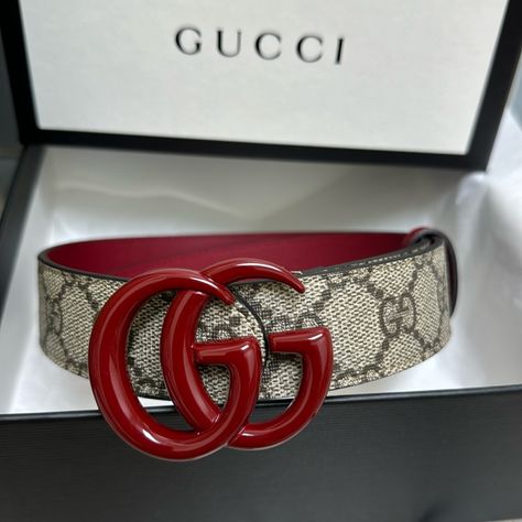 100% Authentic!! Stunning Gucci Brown Leather Belt Dark Red Monogram Gg Buckle Never Worn! Leather Belt Measures Approx 32” Long X 1 3/4” Wide Retail: $450 Includes Authentic Gucci Dust Pouch & Box Gucci Car Accessories, Gucci Outfits Women, Versace Furniture, Gucci Belt Women, Thanksgiving Play, Gucci Belt Outfit, Trendy Belts, Plus Size Fashionista, Street Style Bags