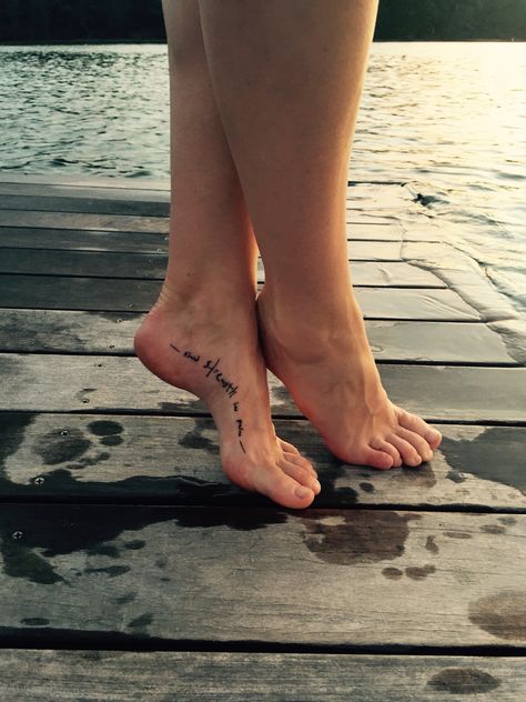 Tattoo Foot Woman, Side Of Foot Tattoo, Side Foot Tattoos, Siblings Tattoo, Foot Tattoo Quotes, Tattoo On Foot, Small Foot Tattoos, Foot Tattoos For Women, Small Tattoos With Meaning