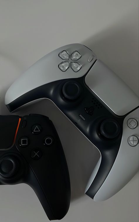 Aesthetic Ps5 Controller, Video Game Console Aesthetic, Black Game Aesthetic, Ps5 Console Aesthetic, Playstation Controller Aesthetic, Video Gaming Aesthetic, Ps5 Aesthetic Wallpaper, Playstation Aesthetic Wallpaper, Ps5 Controller Wallpaper