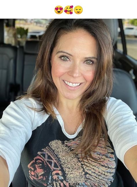 Mrs Poindexter Pictures, The Real Mrs Poindexter, Mrs Poindexter, Sue Ellen Crandell, Hottie Women, Best Pics, Pretty Faces, Social Media Influencer, Grocery Shopping