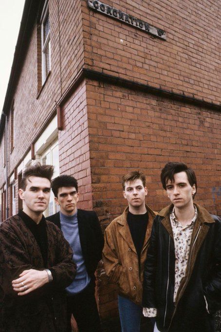 The Smiths Morrissey, Echo And The Bunnymen, Johnny Marr, Charming Man, The Smiths, Joy Division, Morrissey, Talking Heads, Music People